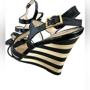 Kate Spade New York Cindy Stripe Wedge Sandal Shoe Size 6 
Black & White